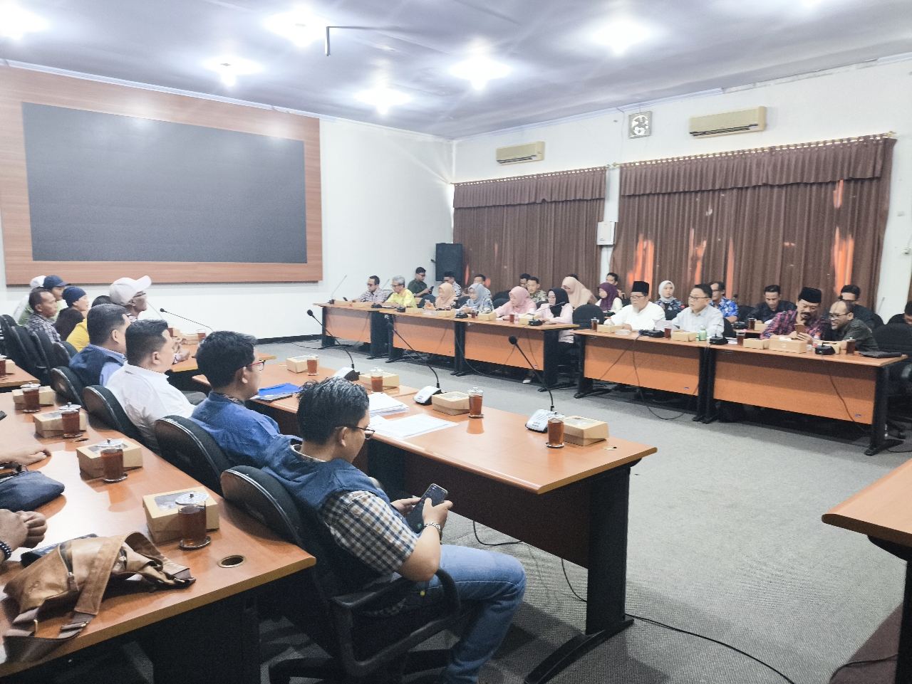 Warga Pekuncen Protes Perpanjangan Izin Tower, DPRD Batang Gelar RDP