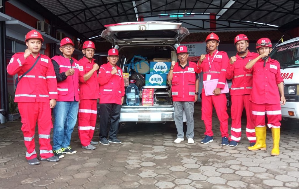 PMI Batang Distribusikan 1.600 Paket Makanan untuk Warga Terdampak Banjir Batang dan Petungkriyono