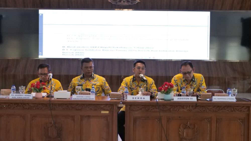 Pemkab Pekalongan Gelar Rapat Evaluasi LKPJ Bupati Tahun 2022