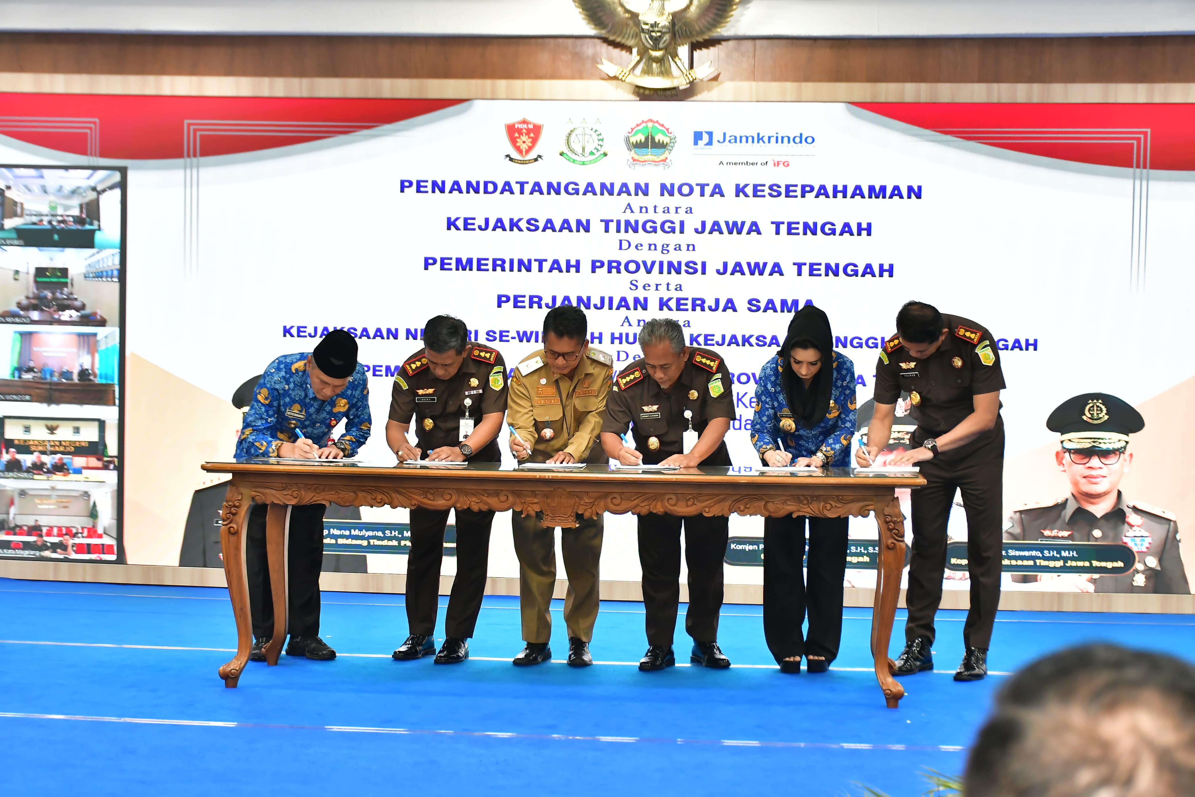 Bupati Pekalongan Fadia Arafiq Hadiri Penandatanganan MoU Penerapan Pidana Kerja Sosial di Jawa Tengah