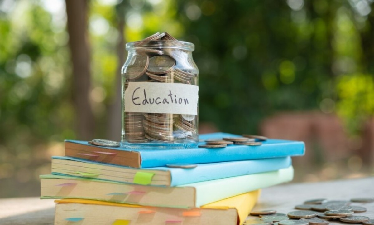 Capai Tujuan Finansial: Panduan Keuangan dari Buku The Psychology of Money karya Morgan Housel