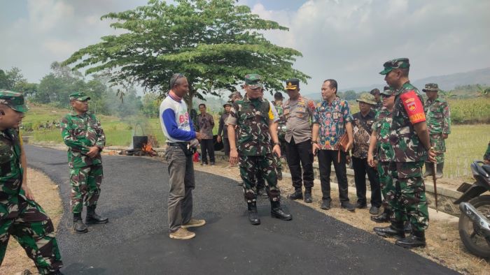 Berkat TMMD Reguler 125 di Desa Windurojo, Dulu Jalan Kerbau Sekarang Mulus