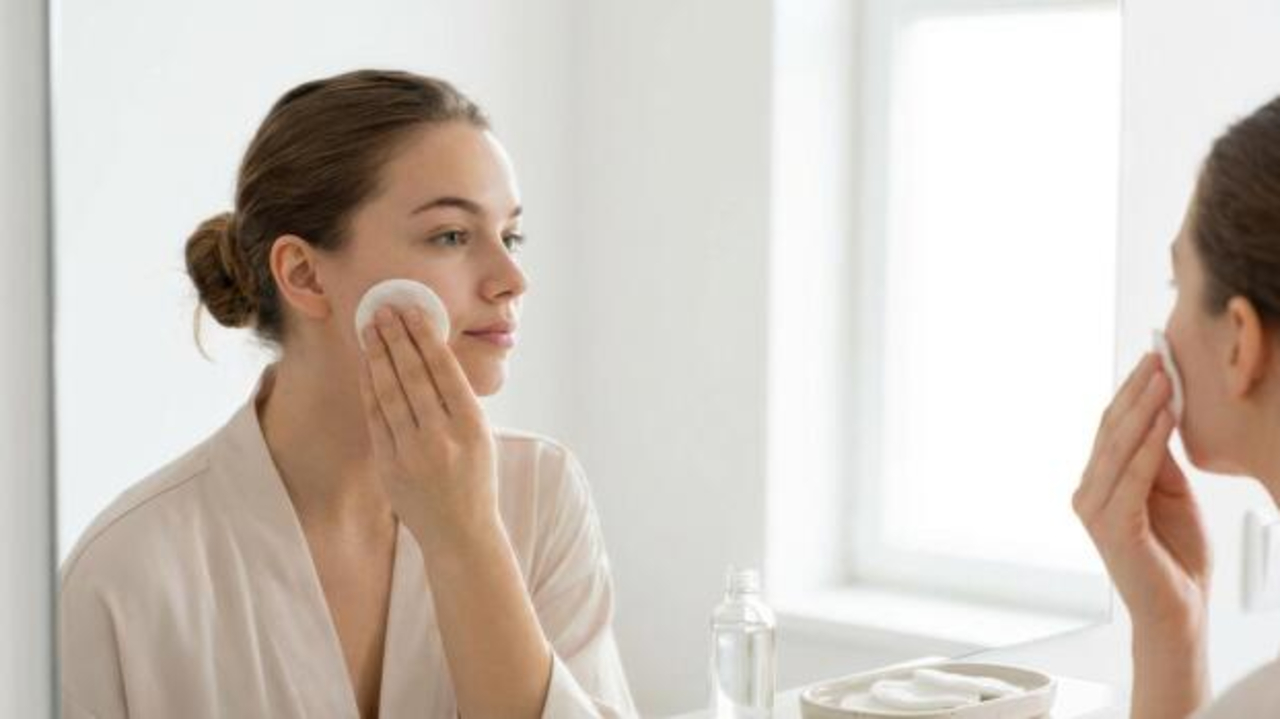 Ini Dia 4 Micellar Water yang Bikin Glowing dan Putih, Bye Bye Kusam!