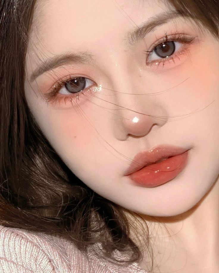 Mau Tampil Cantik? Inilah 10 Tutorial Makeup Natural Korean Look Untuk Pemula, Hasil Flawless dan Tahan Lama