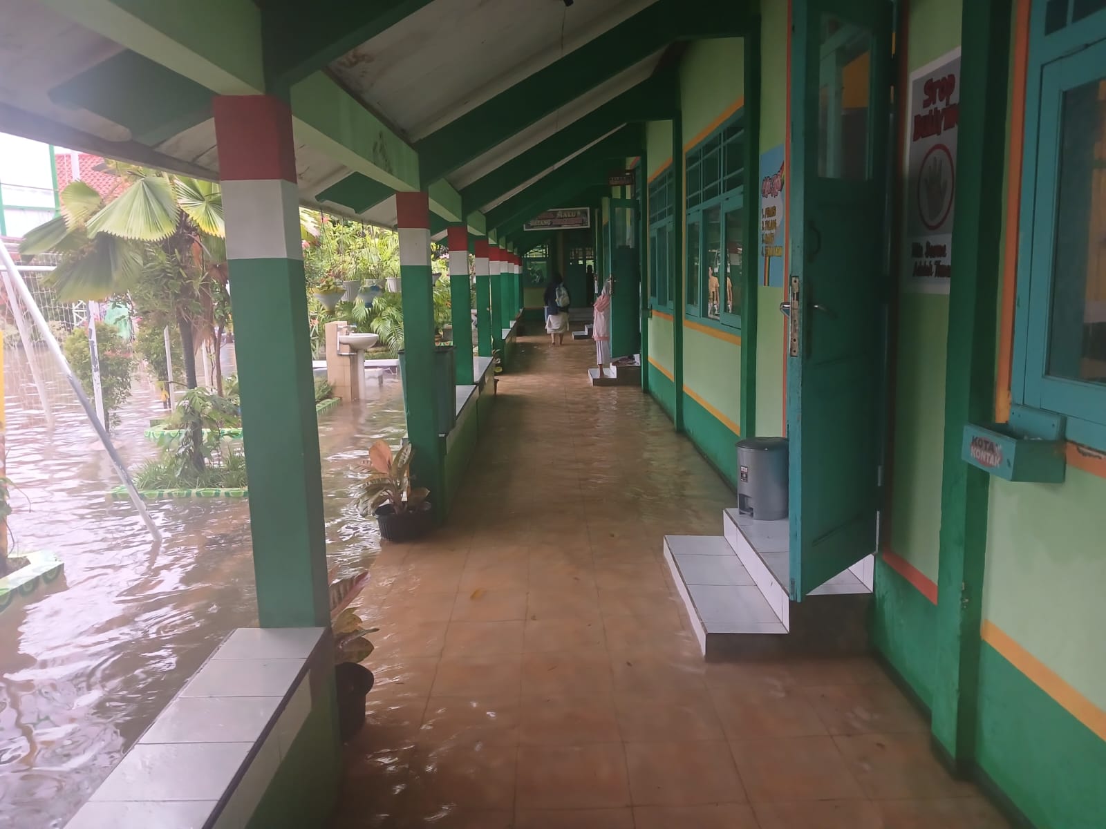 Batang Kota Banjir, Pelajar di 13 Sekolah Belajar di Rumah