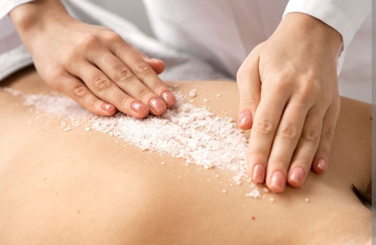 3 Cara Mencerahkan Kulit Dengan Scrub Alami yang Mudah dan Murah, Bantu Hilangkan Selulit