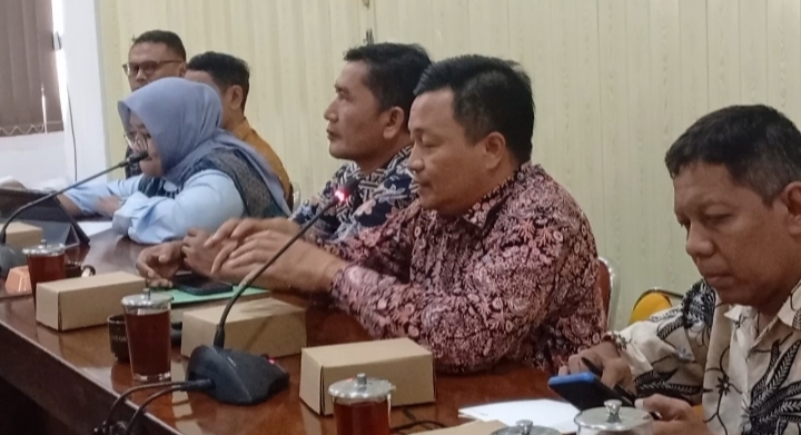 Rapat Gabungan DPRD Bahas Desil, BPS Kabupaten Pekalongan Minta Warga Aktif Koreksi Data
