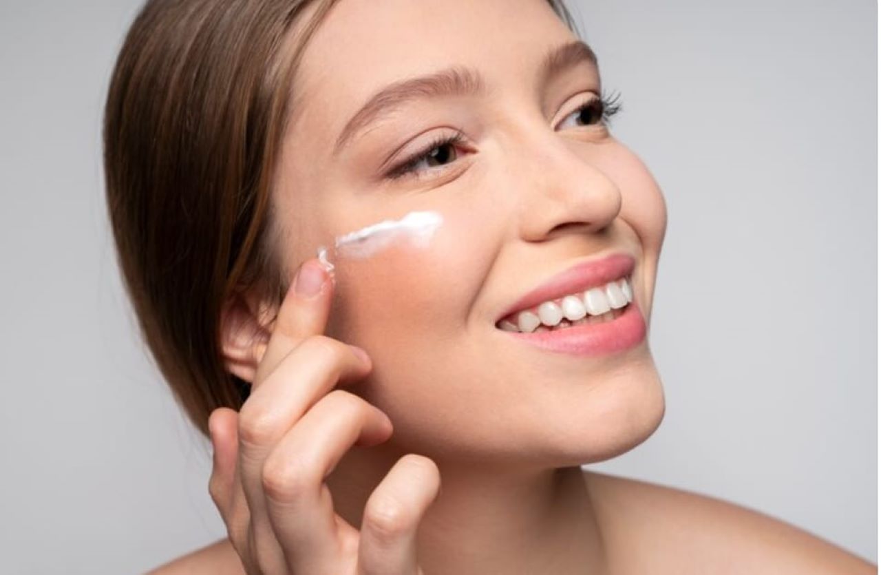 3 Rekomendasi Sunscreen Paling Ringan dan Nyaman untuk Semua Jenis Kulit