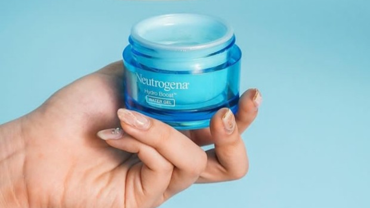 Inilah 4 Moisturizer yang Bagus untuk Usia 40 Tahun yang Bikin Wajah Glowing