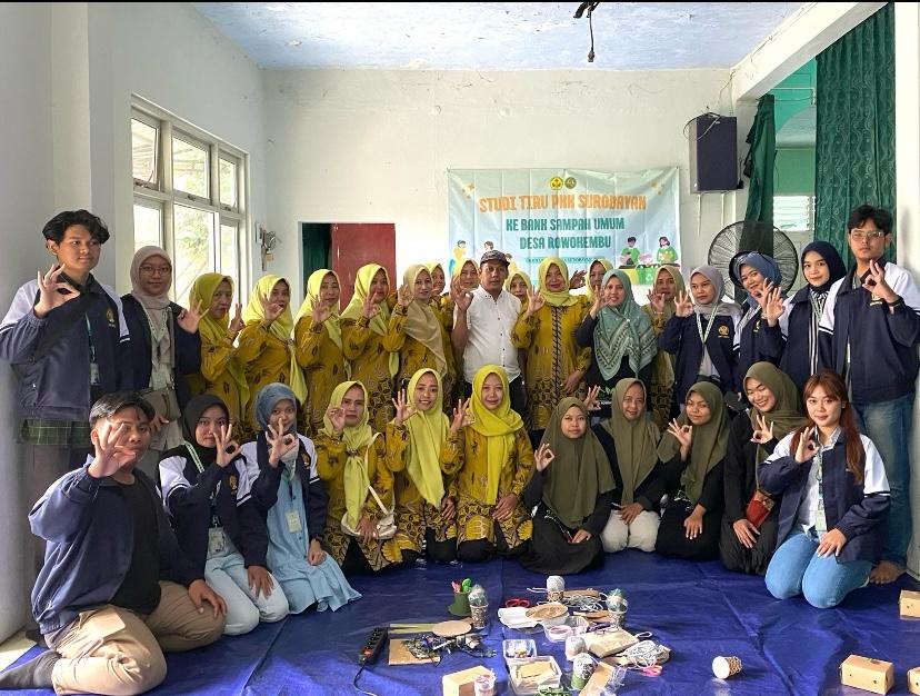 Wujudkan Desa Mandiri Sampah, Tim KKN Unikal Fasilitasi PKK Surobayan Studi Tiru ke Desa Rowokembu