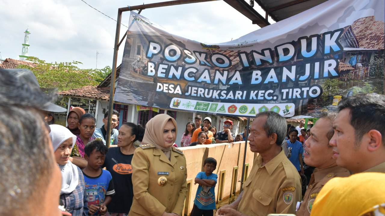 Atasi Banjir di Jeruksari, Bupati Pekalongan Fadia Arafiq Bakal Siapkan Rumah Pompa Skala Besar