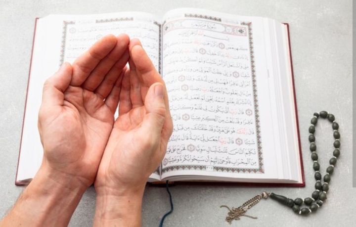 Berikut 7 Surat Pembuka Rezeki yang Bisa Diamalkan Umat Islam 