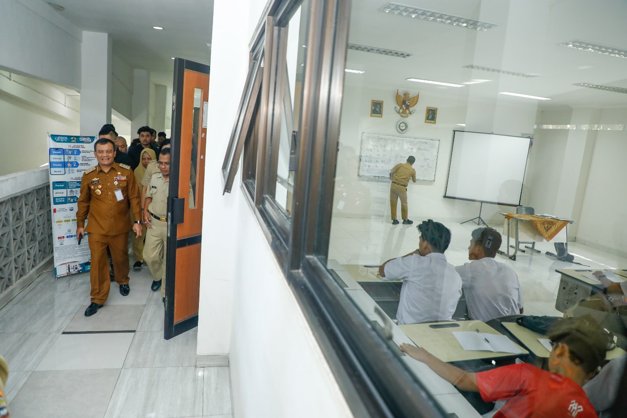 Gubernur Ahmad Luthfi Resmikan SMAN Keberbakatan Olahraga Jateng, Siap Gembleng Atlet Potensial