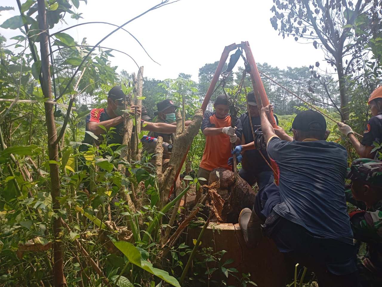 Mayat Tanpa Identitas Ditemukan di Sumur Wonotunggal Batang, Diduga 3 Minggu Terendam