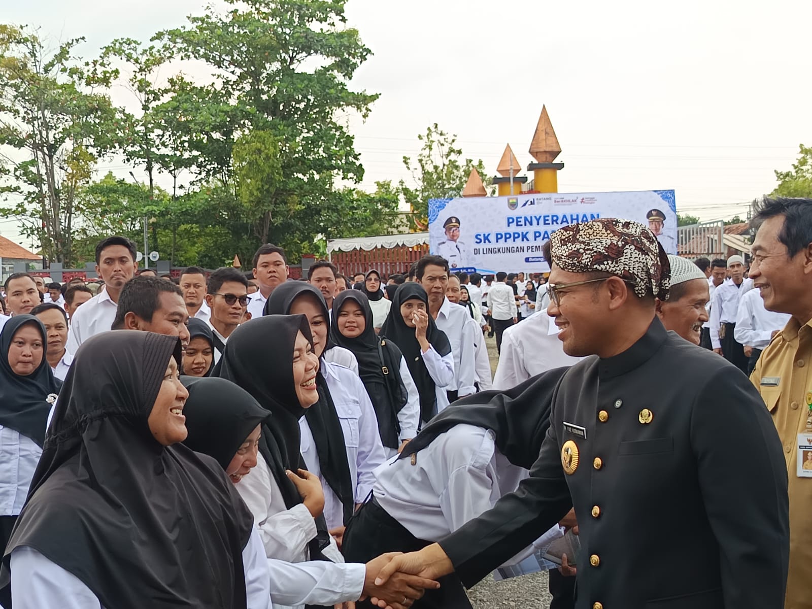 Alhamdulillah, 2.818 Pegawai Pemkab Batang Terima SK PPPK Paruh Waktu