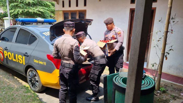 Razia Miras Jelang Nataru, Samapta Polres Pekalongan Sita 37 Botol Ciu