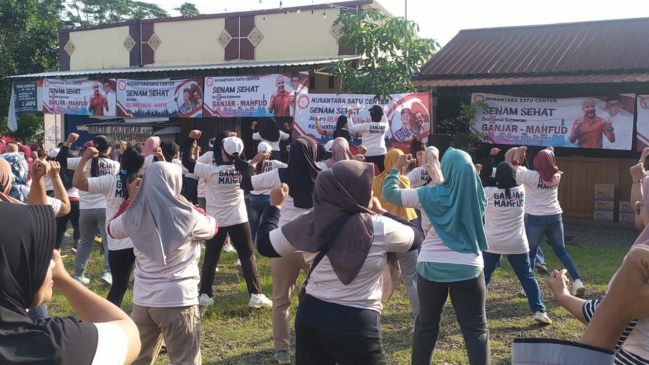 Masyarakat Doro Kabupaten Pekalongan Antusias Mengikuti Senam Sehat Bersama Relawan Ganjar-Mahfud