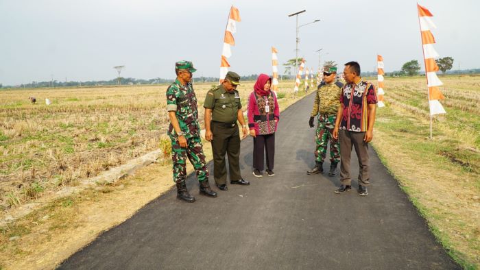 Tim Wasev Korem 071/Wijayakusuma Tinjau TMMD Sengkuyung di Desa Blimbingwuluh 