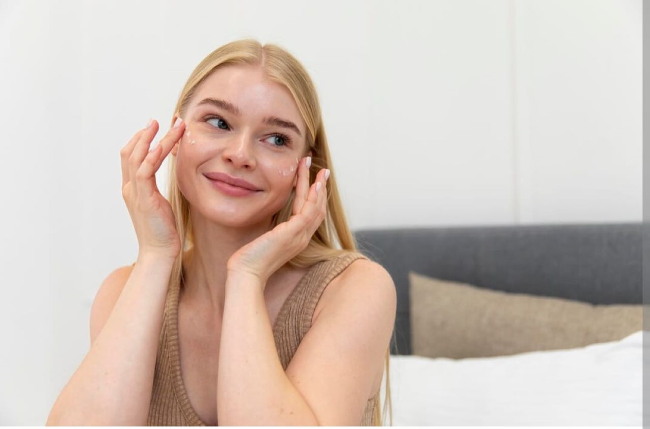 Rekomendasi Sunscreen Mengandung Vitamin C untuk Menghilangkan Flek Hitam Hingga Tuntas