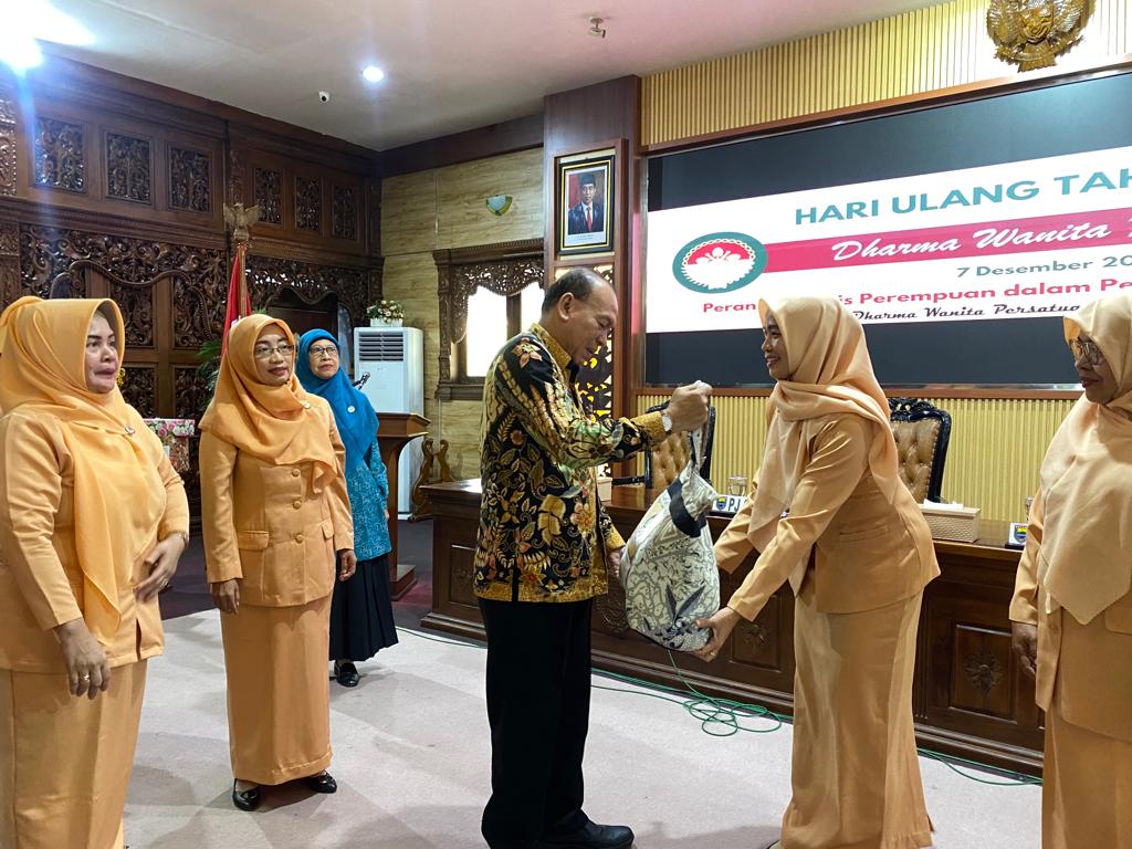 Dorong Peningkatan IPM, Dharma Wanita Kabupaten Batang Diminta Bantu Kualitas Pendidikan dari Tingkat Keluarga