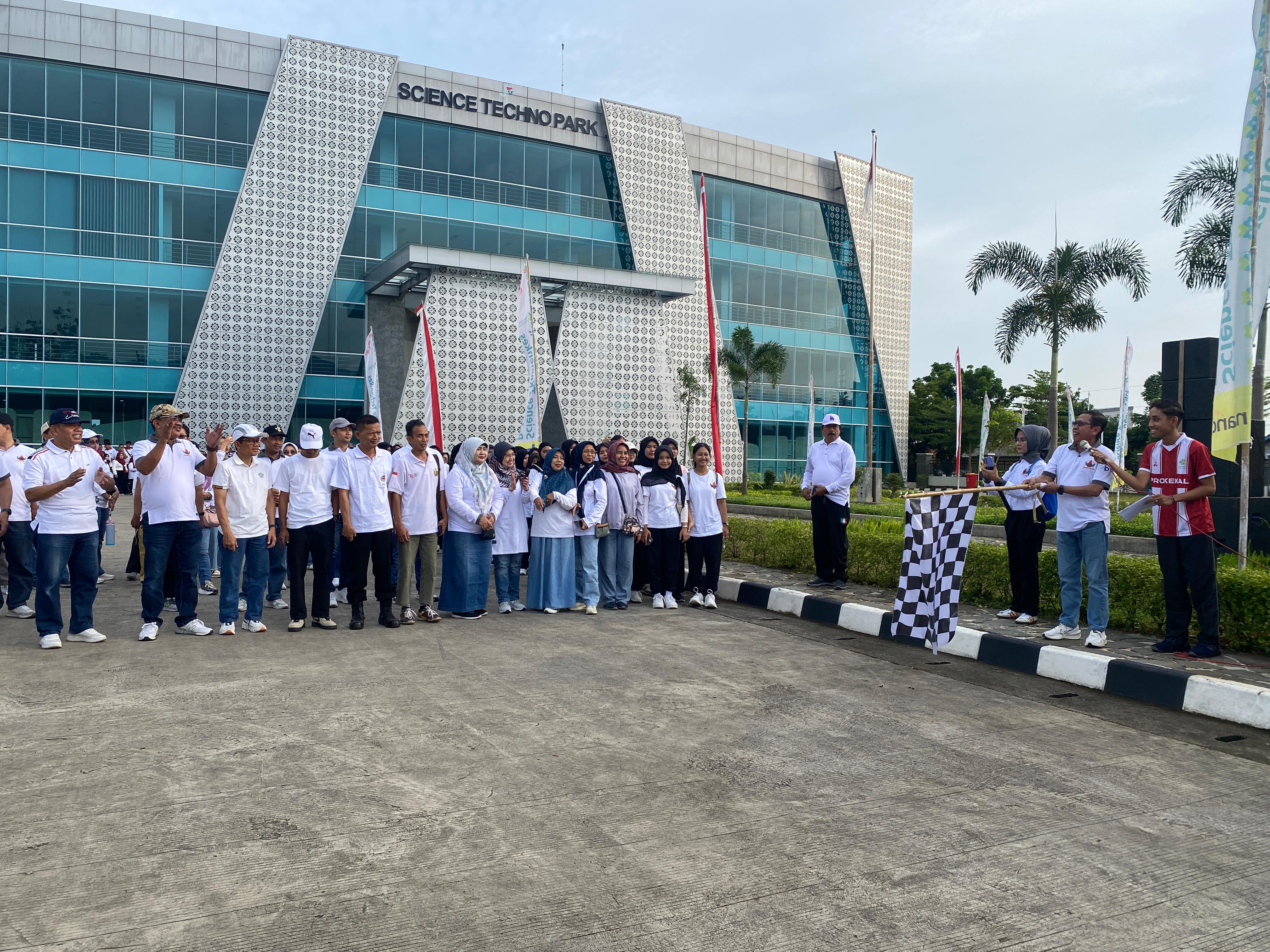 Poltekkes Kemenkes Semarang Gelar Aksi Hidup Sehat di HKN ke-61: Dari Donor Darah hingga World Park 