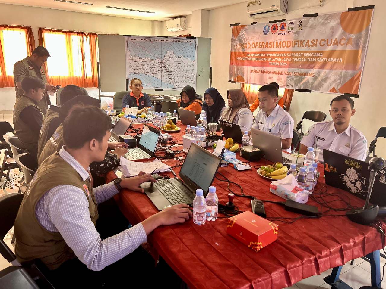 Rekayasa Cuaca Berhasil Kurangi 70% Hujan, BMKG: Waspadai Puncak Penghujan November-Desember 2025