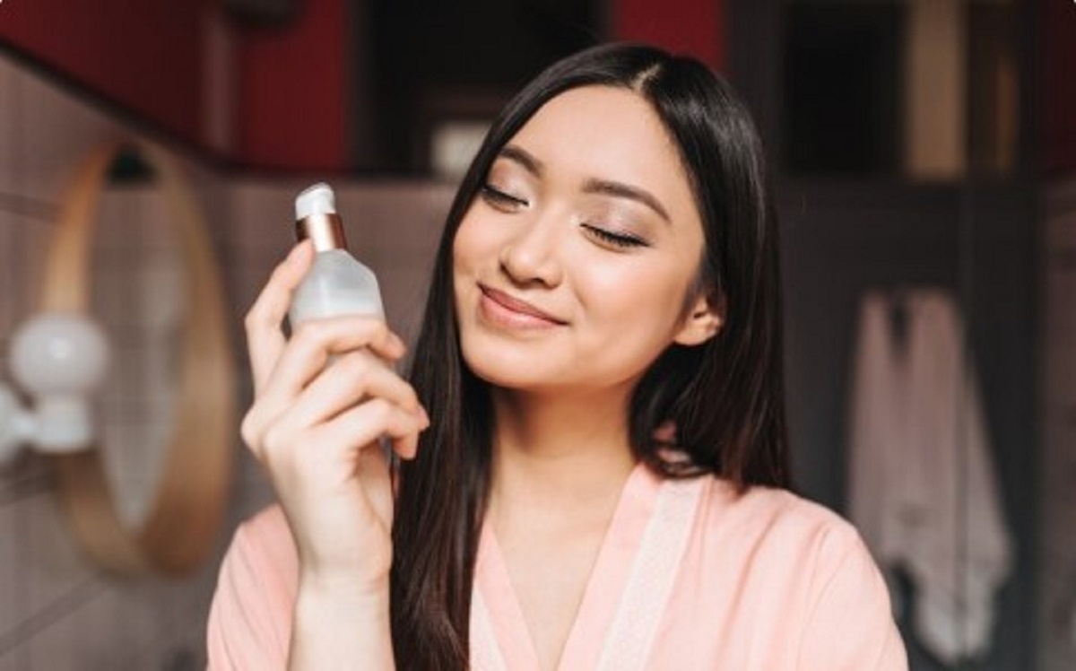 Bikin Dia Terpikat dengan Wangi Parfum Cewek yang Cocok Buat First Date! Kamu Wajib Tahu!