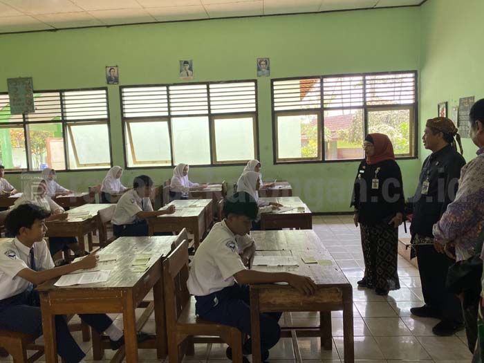  7.321 Siswa Ikuti Asesmen Sumatif Akhir Jenjang SMP 