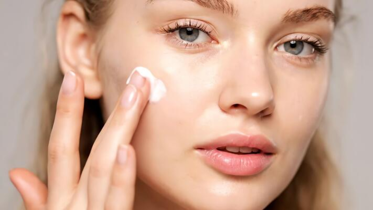 Top 4 Merk Sunscreen yang Cocok untuk Kulit Kering dan Kusam