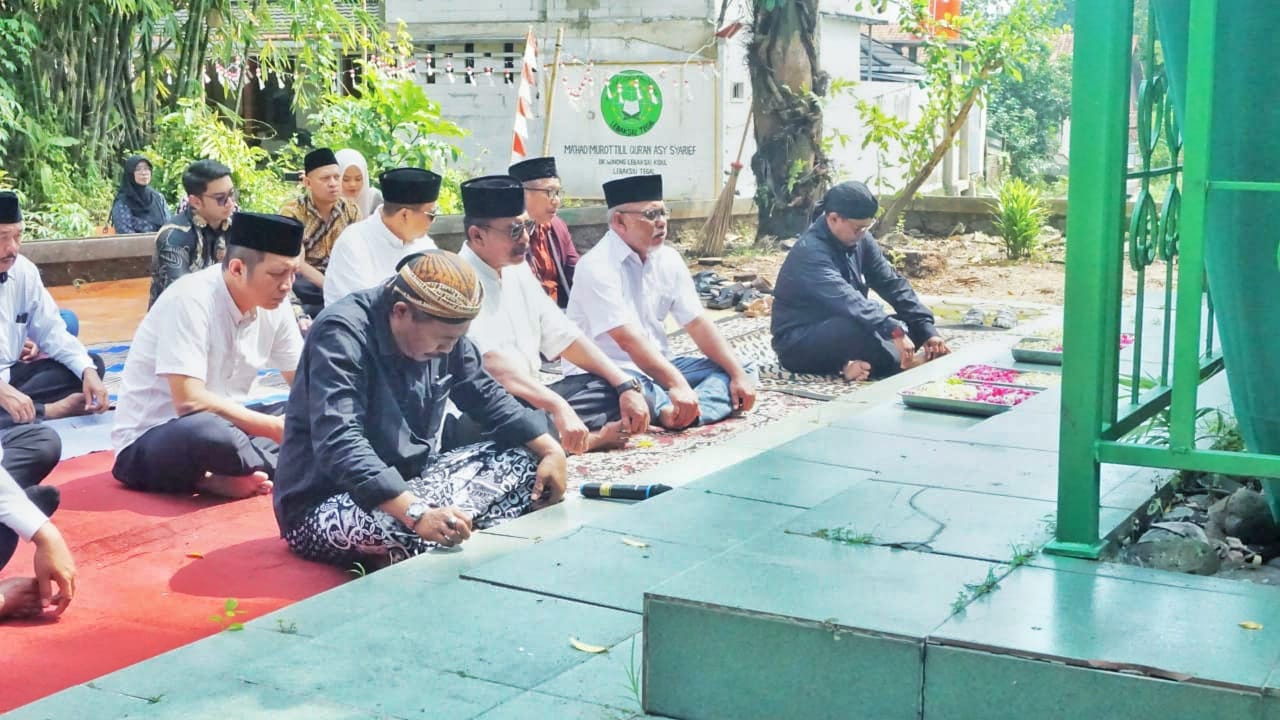 DPRD Kabupaten Pekalongan Gelar Ziarah ke Makam Kanjeng Tumenggung Bahurekso