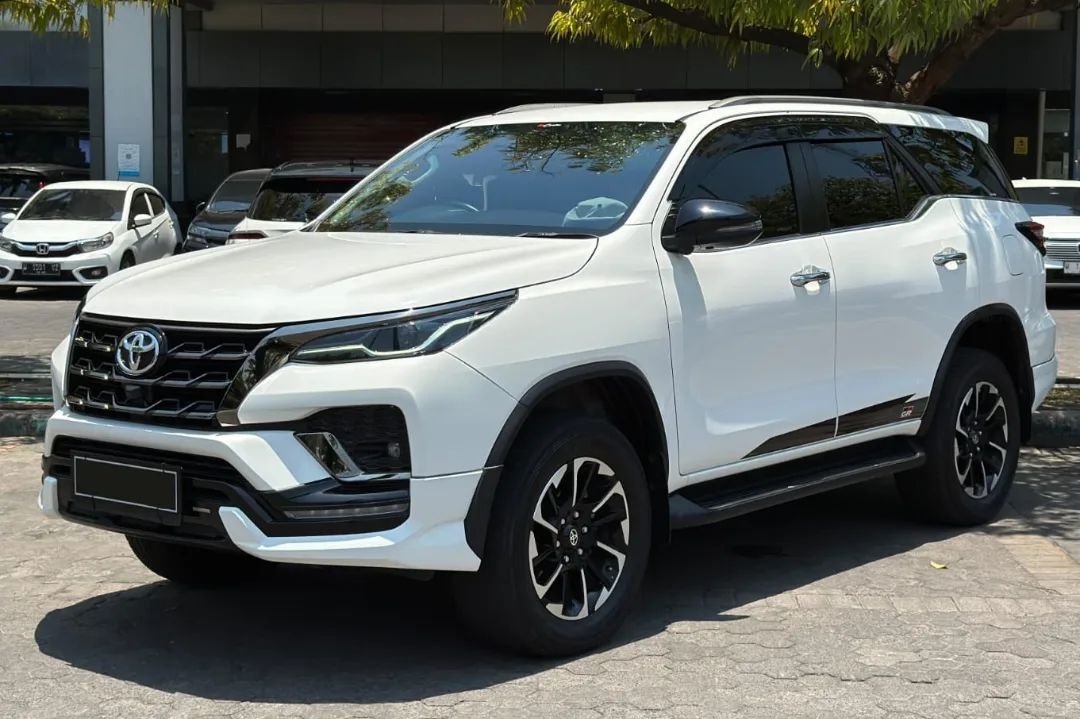 Toyota Fortuner 2024 Hadir dengan Tampilan yang Lebih Mewah, Siap