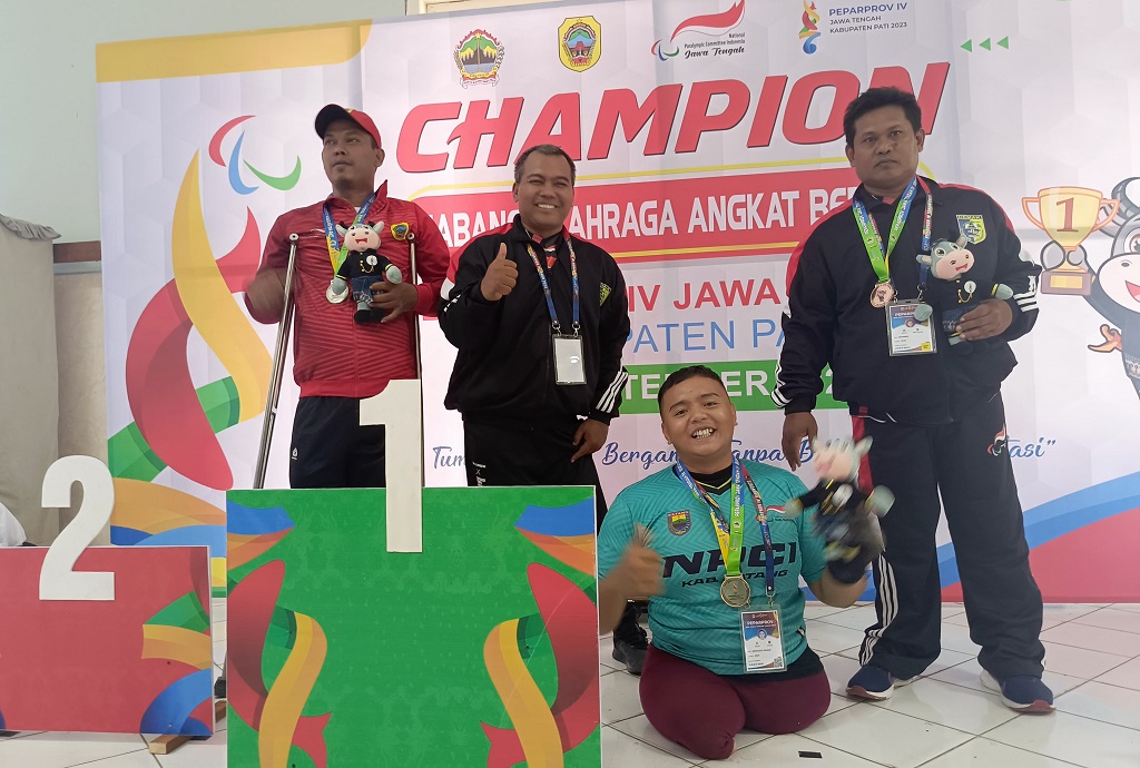 Guru SLB Batang, Sumbang 2 Emas di Peparprov Ke-IV Jateng 