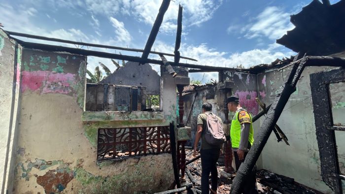 Suami-Istri Bertengkar, Rumah di Pekajangan Terbakar, 2 Orang Alami Luka Bakar