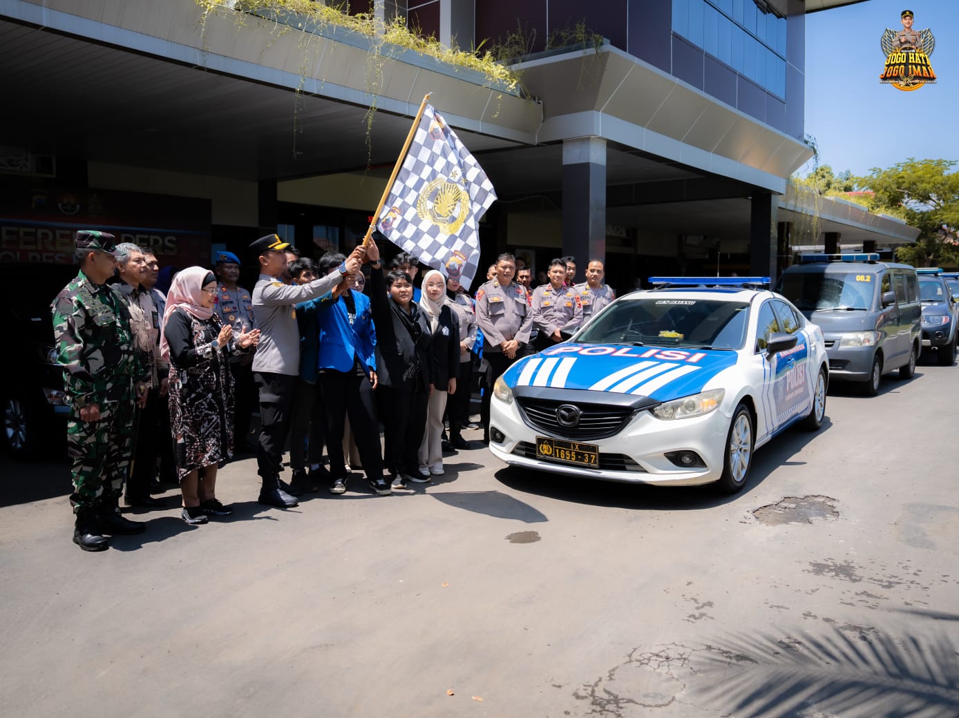 Polres Batang Gelar Bakti Sosial 
