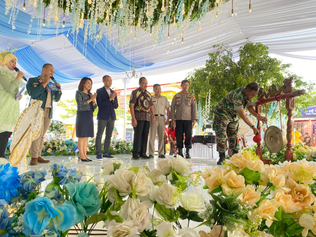 Fifi Skin Clinic Rangkul Masyarakat Umum dan UMKM Rayakan 9th Anniversary 