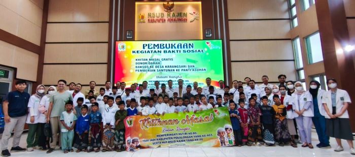 RSUD Kajen Gelar Khitanan Massal, Donor Darah, dan Santunan