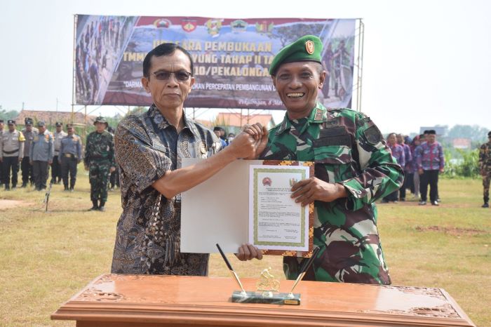 TMMD Sengkuyung II Kodim Pekalongan Dimulai, Bangun Jalan Penghubung Antar Desa di Pesisir Pekalongan