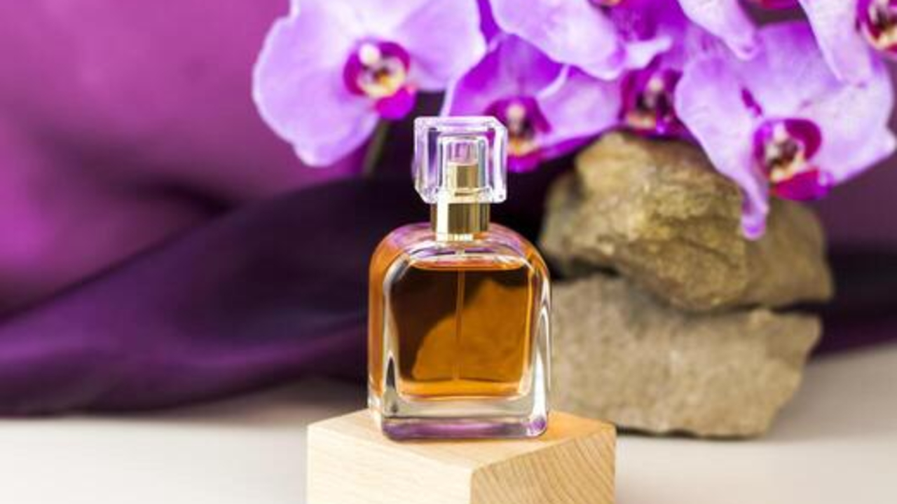 Top 4 Parfum yang Wangi dan Tahan Lama untuk Anak Sekolah