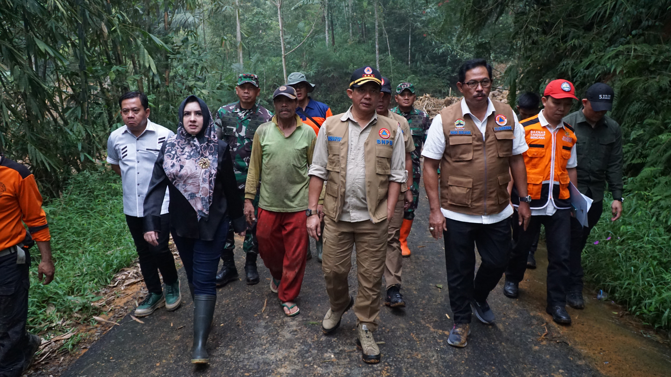 Bupati Fadia Arafiq Terima Kunjungan Pj Gubernur dan Kepala BNPB, Tinjau Lokasi Longsor di Petungkriyono