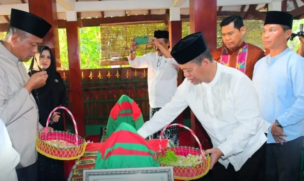 Ketua DPRD Kabupaten Pekalongan: Ziarah ke Makam Pangeran Mandurorejo Momentum Teladani Jasa Leluhur