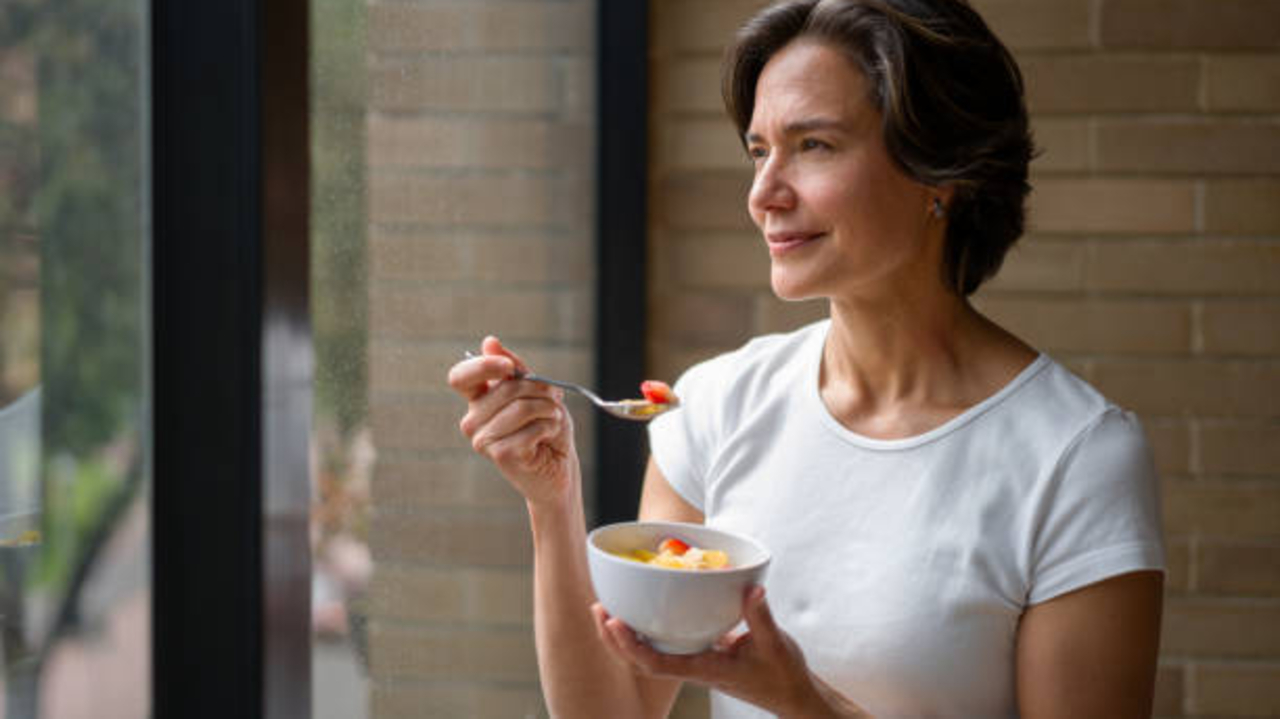 6 Makanan yang Mengandung Kalsium dan Vitamin D, Kuatkan Tulang yang Menua