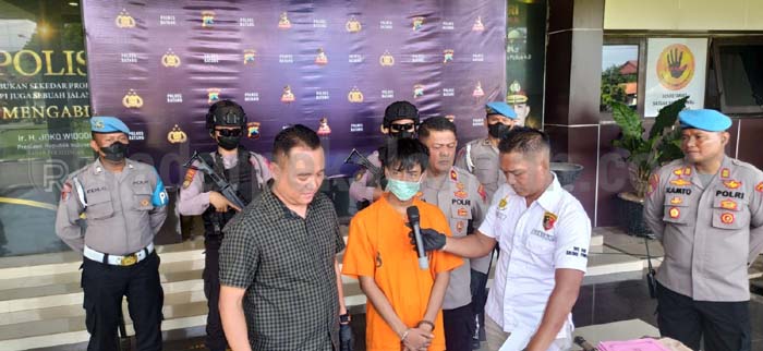 5 Orang Anggota Gangster di Batang Dibekuk, Bacok Pengendara Motor Saat Melintas 