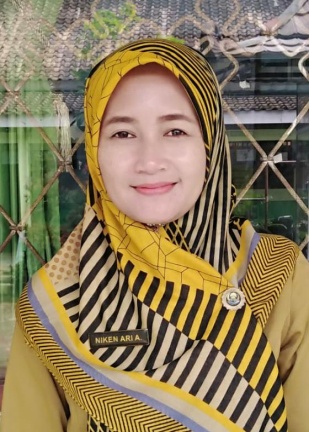 Membaca Jadi Asyik dengan Let’s Read