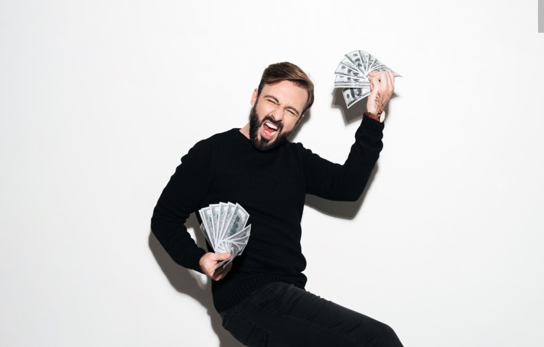 Julukannya Sebagai Weton Emas, Inilah 3 Weton yang Rezekinya Mengalir Deras!