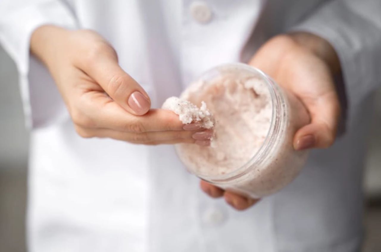 Diy Body Scrub Alami di Rumah untuk Mencerahkan dan Menghaluskan Kulit