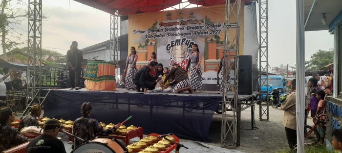 Intai 2 Bulan di Exit Tol, Satpol PP Kabupaten Pekalongan Amankan Avanza Angkut Rokok Ilegal