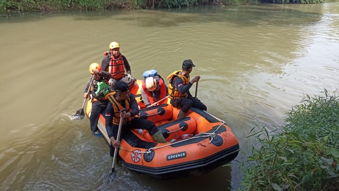 Libatkan 98 Personel Gabungan, Orang Hanyut di Sungai Kupang Karangdadap Pekalongan Belum Ditemukan