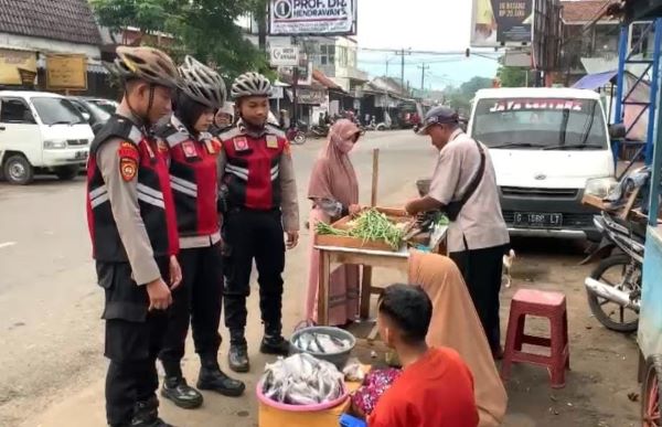 Patroli Sepeda Polres Pekalongan, Berikan Rasa Aman Bagi Masyarakat