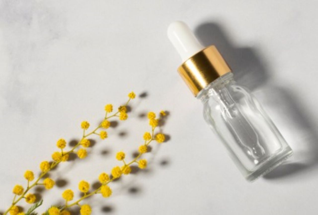 5 Rekomendasi Serum Ferulic Acid Agar Kulit Awet Muda, Tampak Segar dan Cerah Bebas Noda Hitam