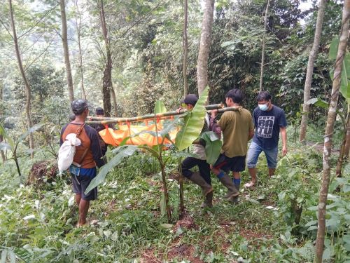 Mayat Perempuan Tanpa Busana Lengkap Ditemukan Warga Pakuluran di Hutan Ndayugo Pekalongan